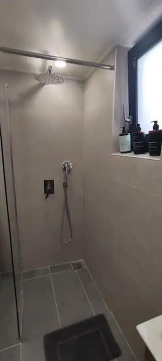 Oros Eros Apartment Хидра Екстериор снимка